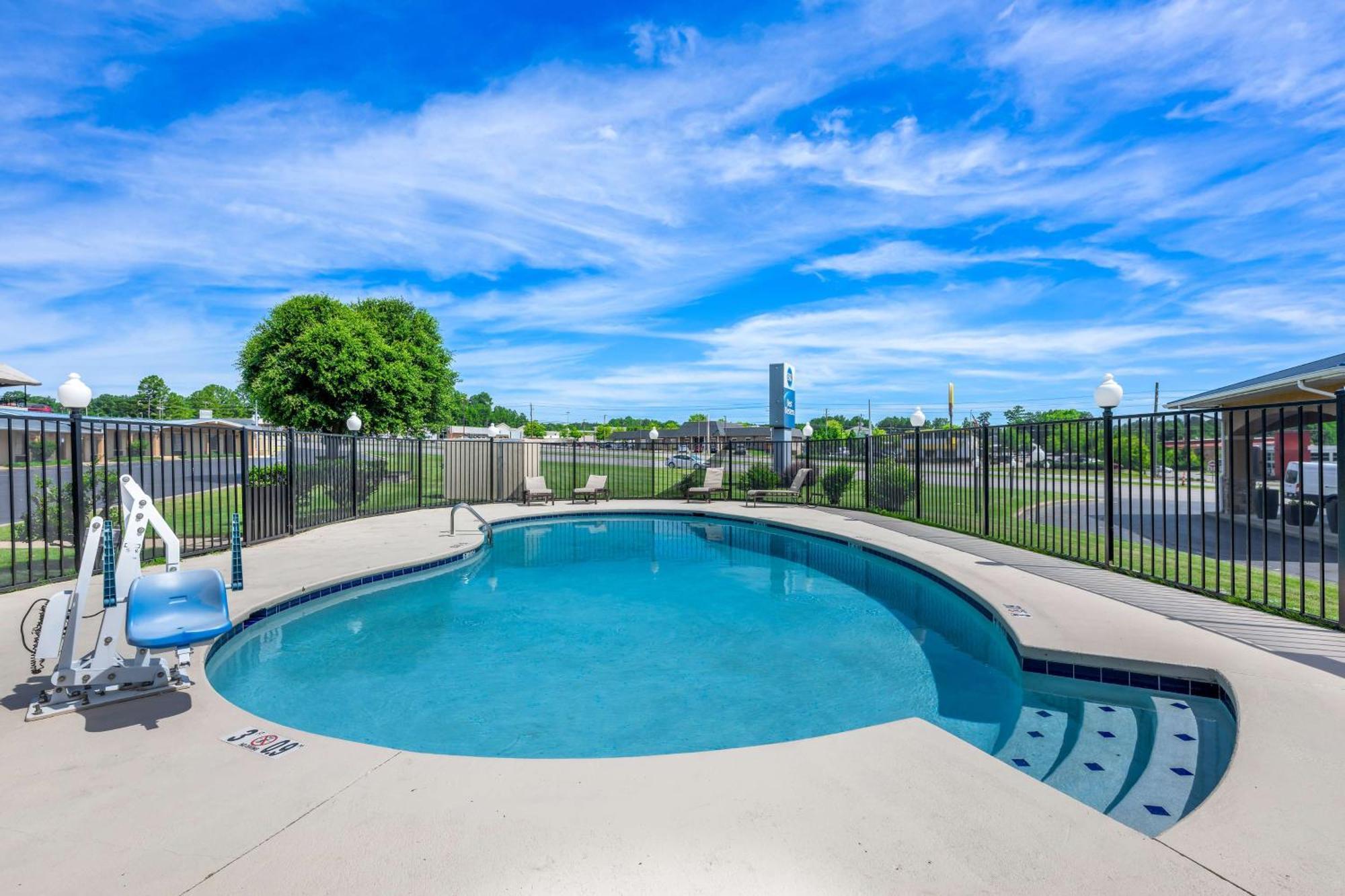 Best Western Catalina Inn Tuscaloosa Bagian luar foto